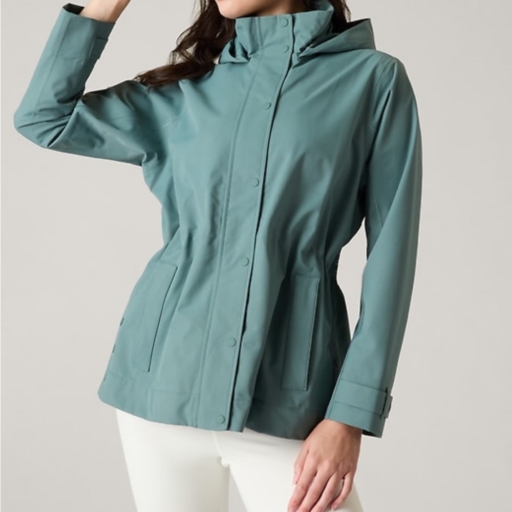 Athleta Sutro Rainout Trench
